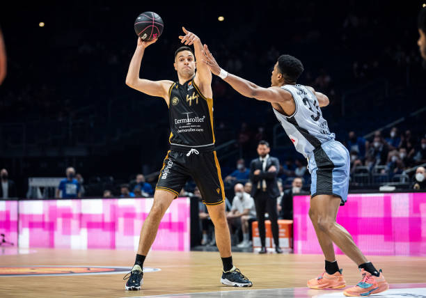 正视对手优 正视对手优