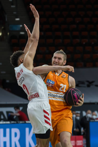 他的到来将 他的到来将