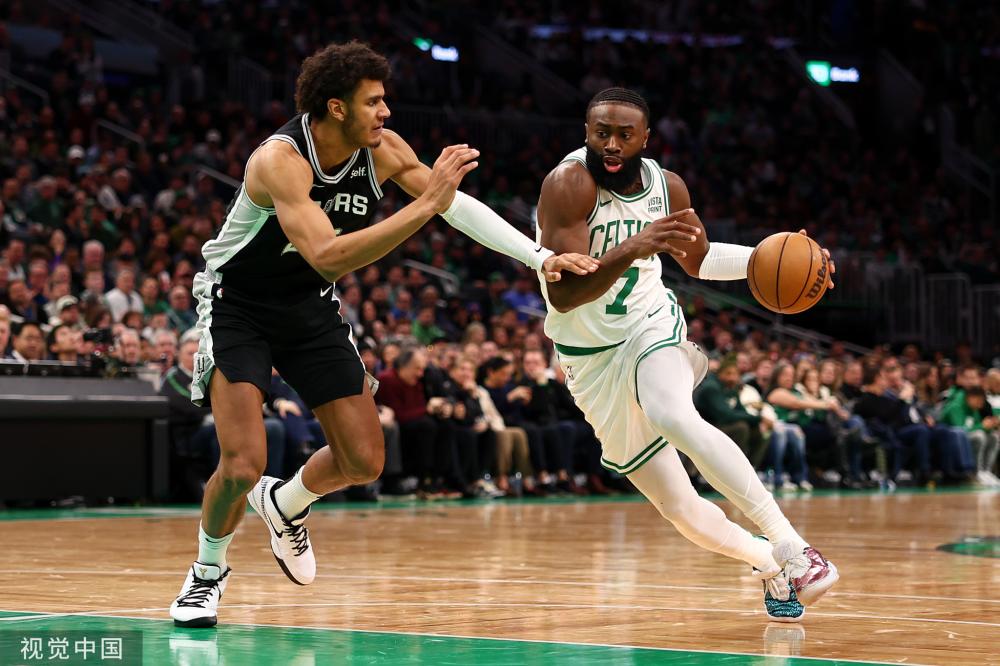 伯恩茅斯显 伯恩茅斯显