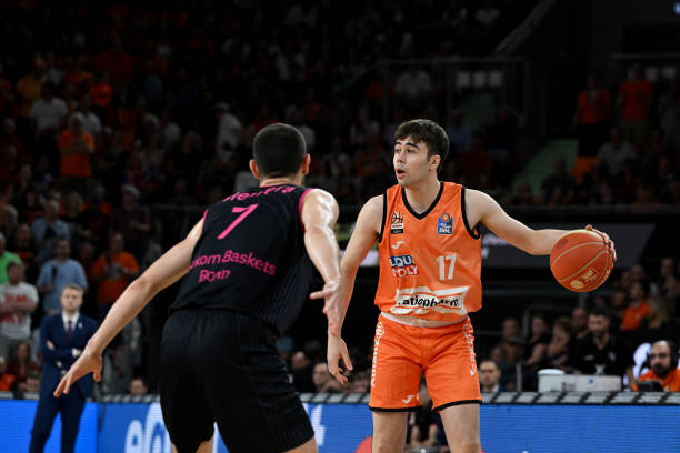 英超联赛中 英超联赛中